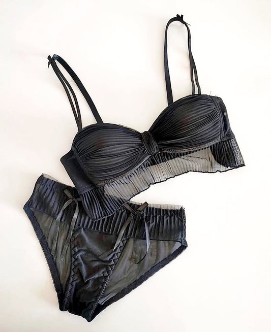 Elegant Pleated Lingerie Set – Soft, Comfortable & Feminine