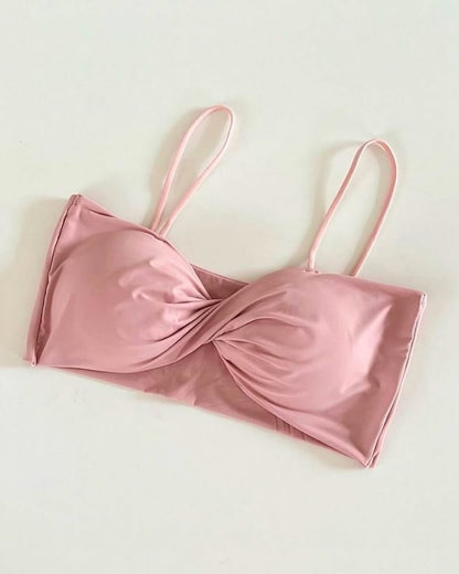 Premium Seamless Twist Bra 
Everyday Comfort Bra – Super Soft & Stylish ✨