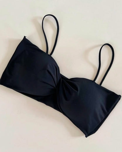 Premium Seamless Twist Bra 
Everyday Comfort Bra – Super Soft & Stylish ✨