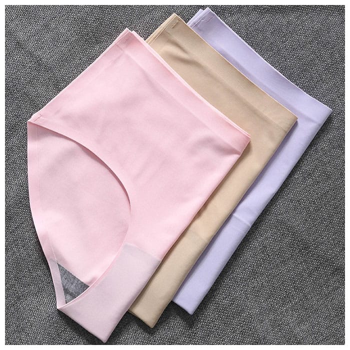 ✨ Seamless Ice Silk Panty – Ultra Soft & Invisible Comfort